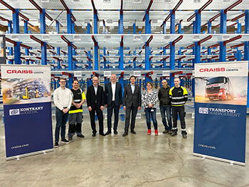 Mitarbeitende und Projektverantwortliche der Craiss Generation Logistik im neuen Logistikzentrum Augsburg